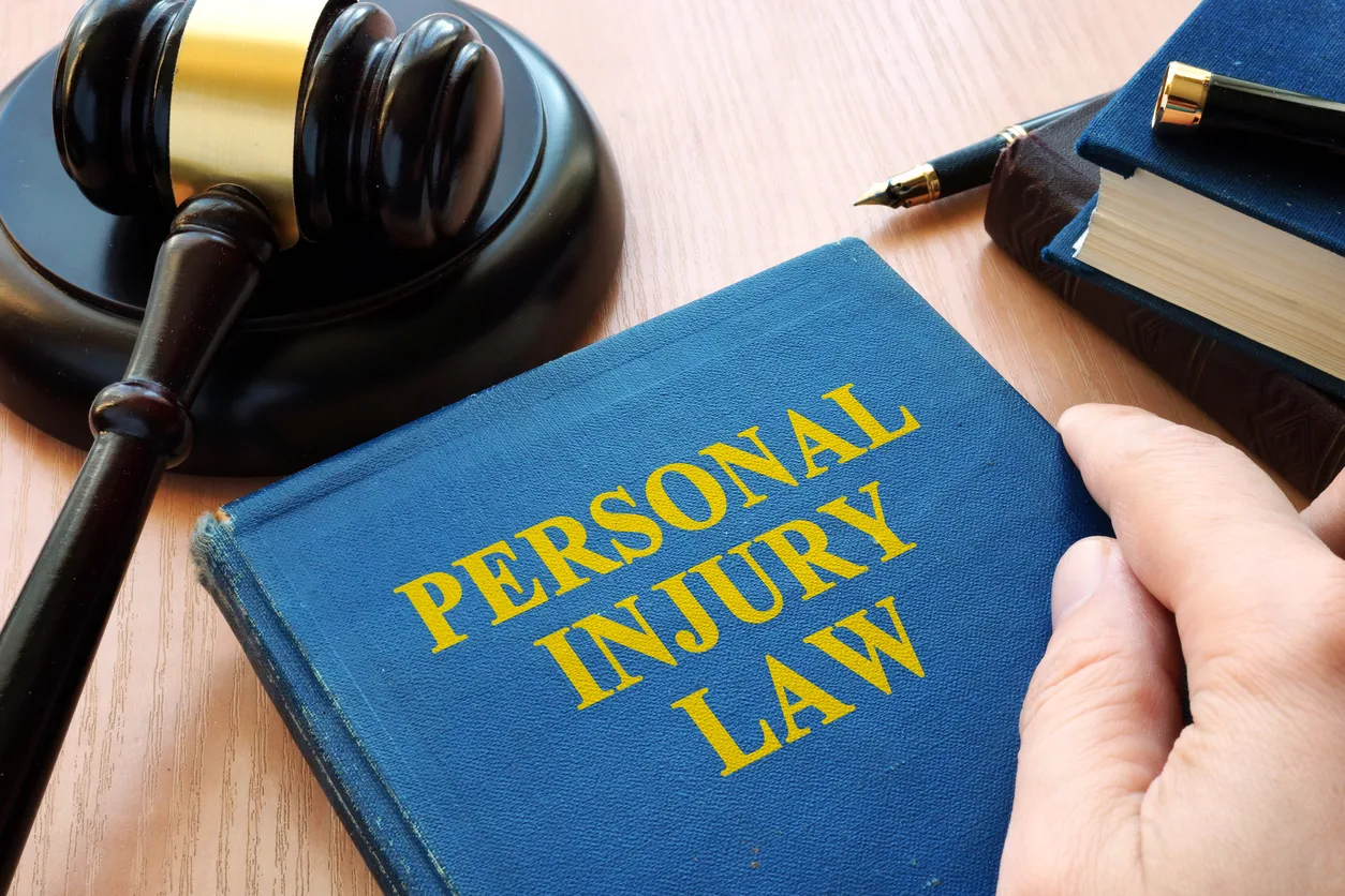 knowledgeable Iowa personal injury lawyer supporting accident victims